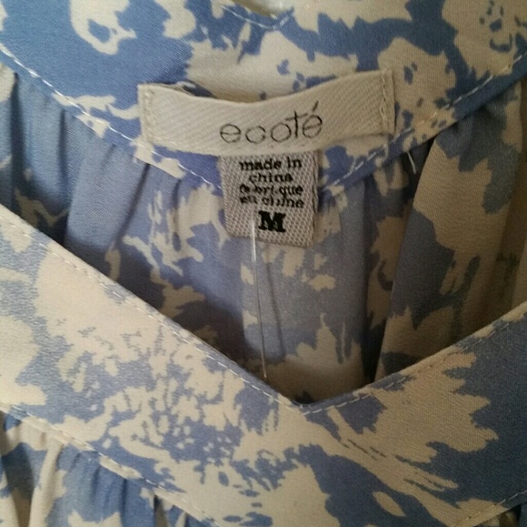 Ecoté Flowy Blouse - Picture 4 of 6